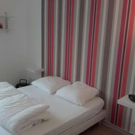 T3 Centre 4/6 Pers,terrasse Et Parking Appartement *